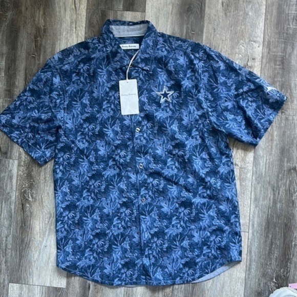 NWT NFL shirt Dallas Cowboys blue jungle themed silk button up Medium - Picture 1 of 9
